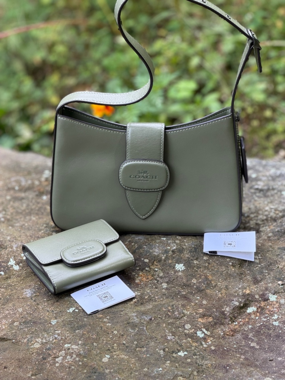 Coach Eliza Olive Green Leather Shoulder Bag & Matching Wallet Set